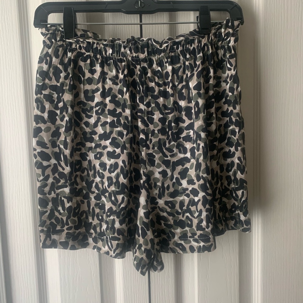 Monrow Cheetah Paperbag Short